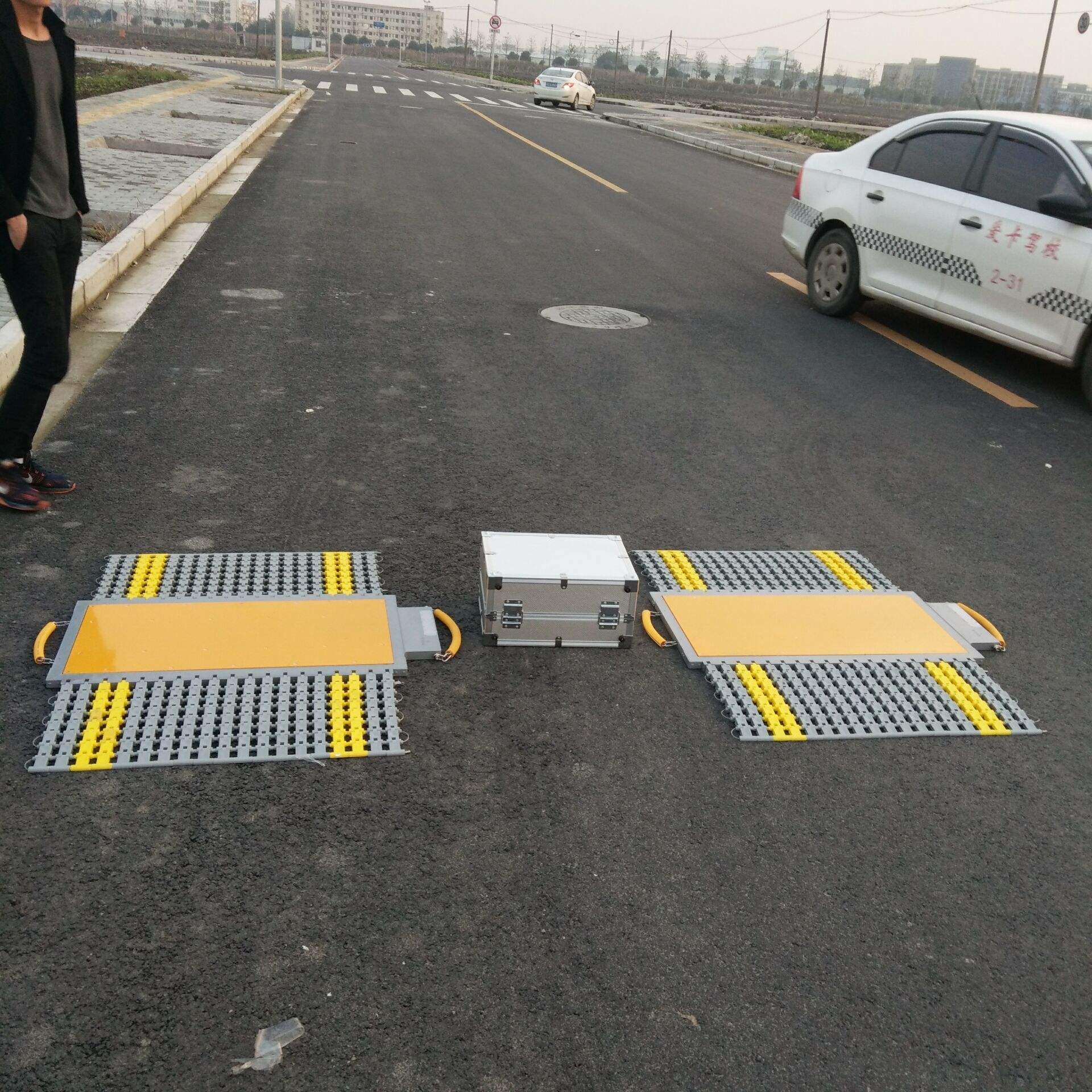 電子汽（qì）車（chē）衡|電子台秤|電子秤|電子吊秤|電子天平|電子地磅|稱量儀（yí）器