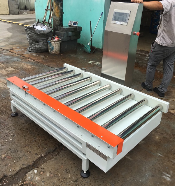 上下限報警功（gōng）能滾筒電子秤 滾輪輸（shū）送電子（zǐ）秤定（dìng）製